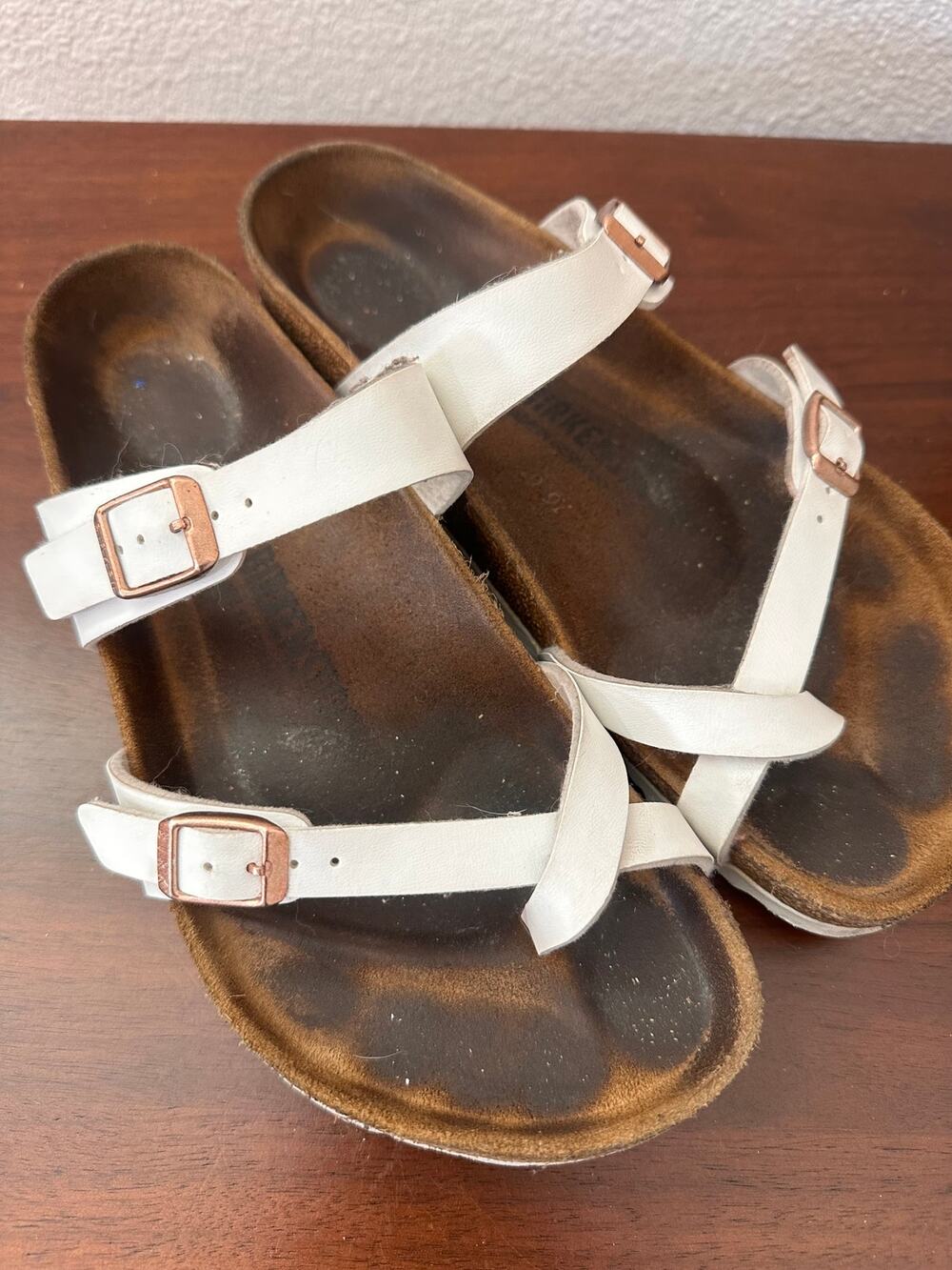 Birkenstock Mayari White Sandals Rose Gold Buckles Toe Loop Womens EU 39